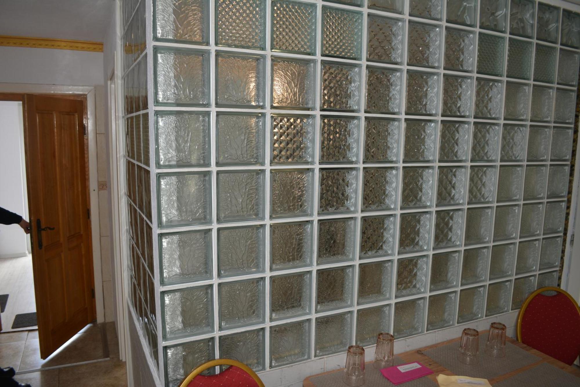 Colina Restaurant & Events Hotel บิสตริซา ภายนอก รูปภาพ