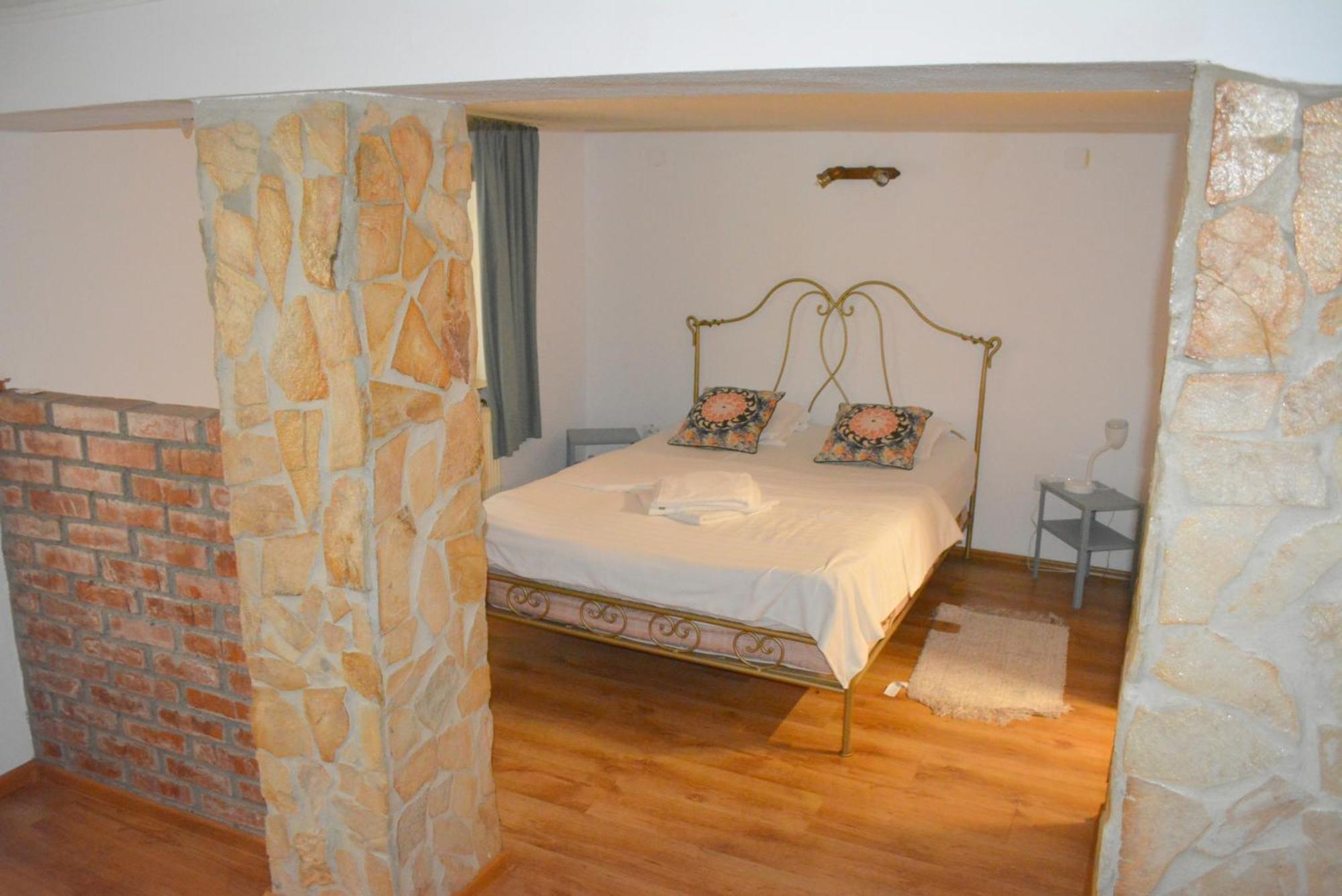 Colina Restaurant & Events Hotel บิสตริซา ภายนอก รูปภาพ