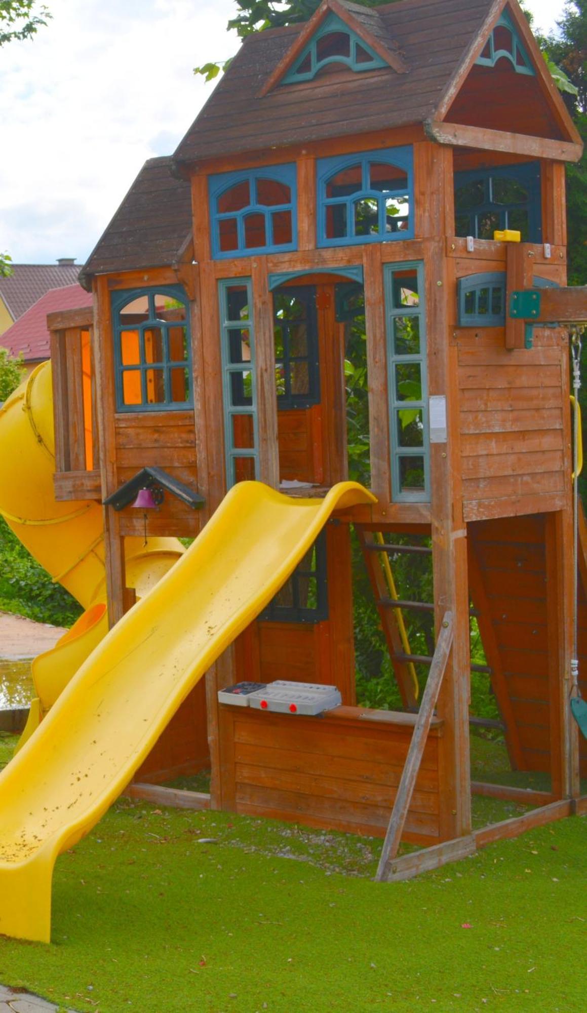 Colina Restaurant & Events Hotel บิสตริซา ภายนอก รูปภาพ